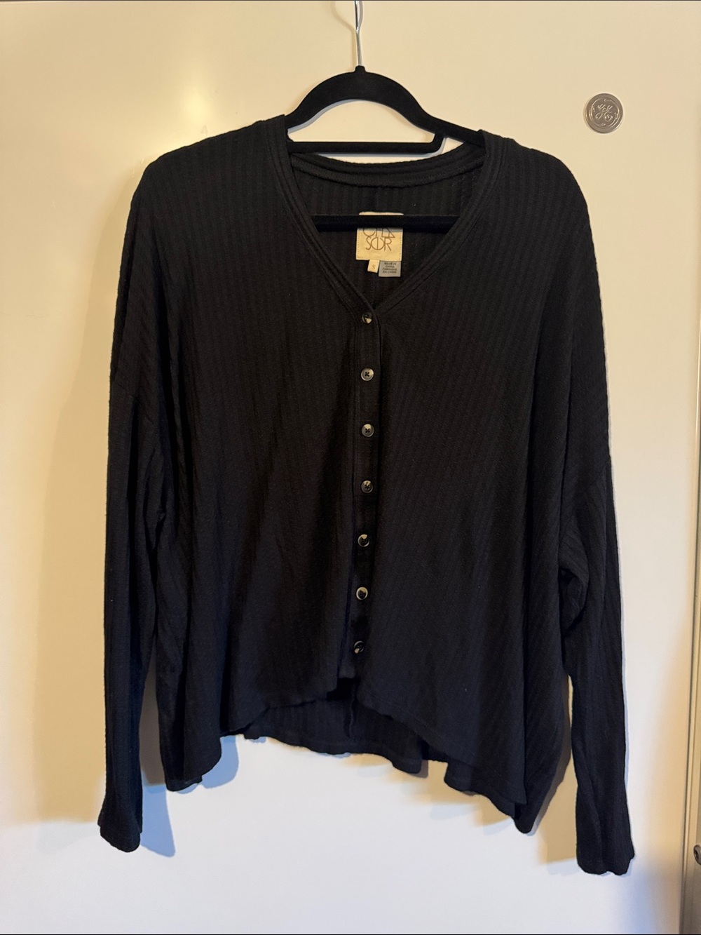 Chaser Black Ribbed Button-Front Long-Sleeve Top